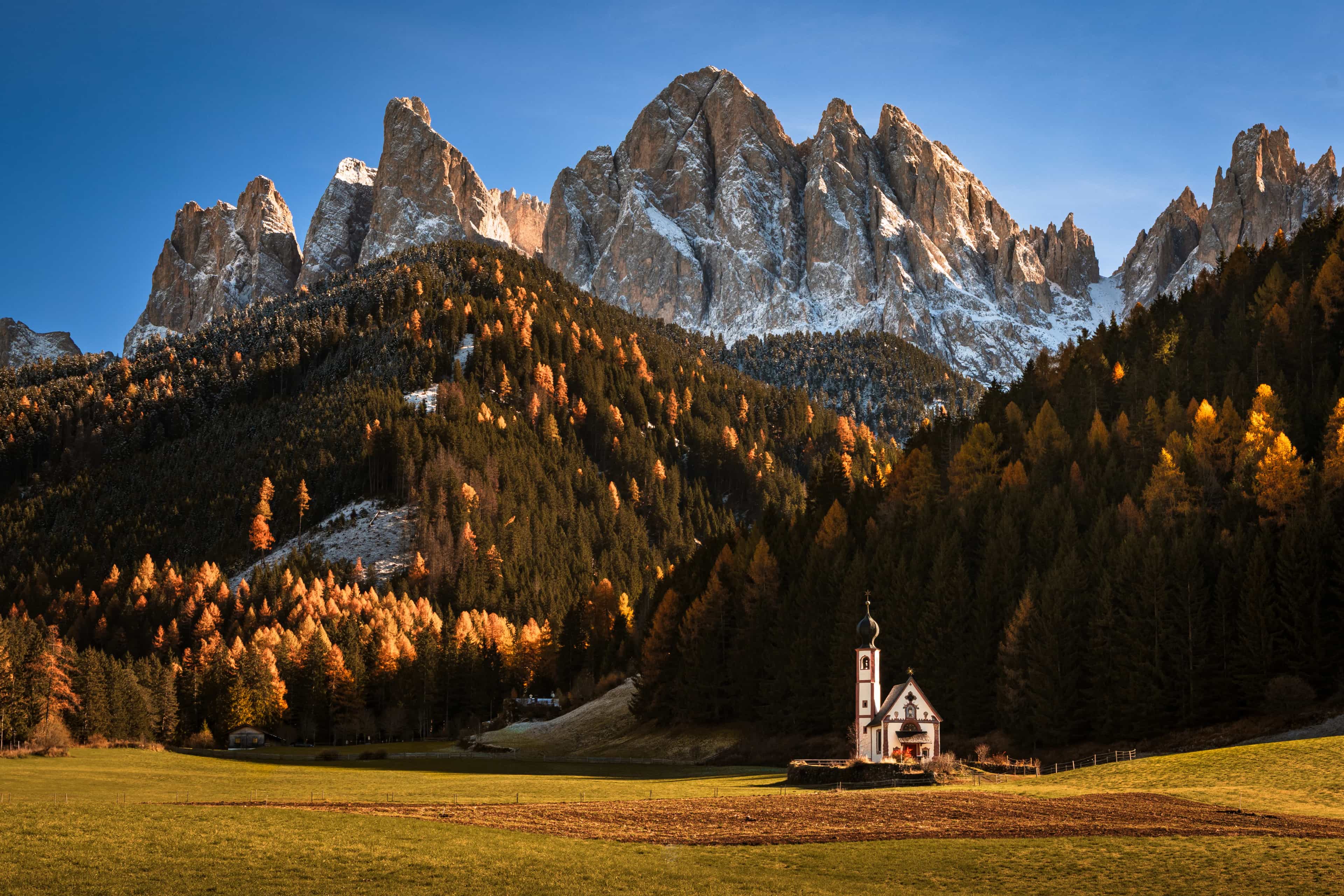 Autumn Chapel Pinnacles